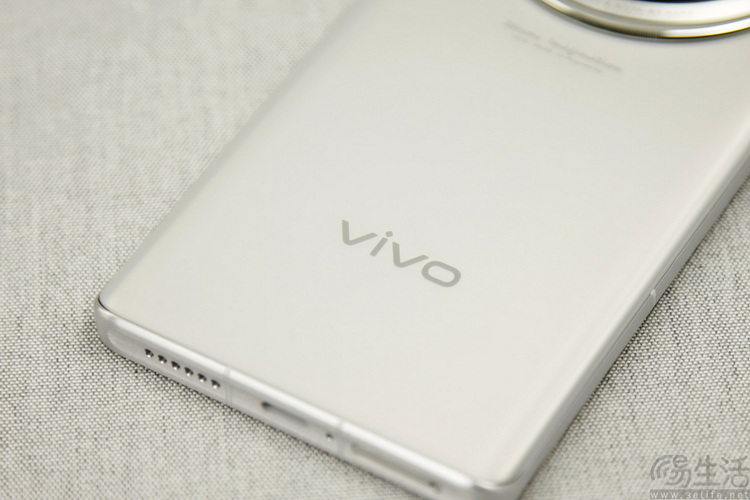 当整个业界充满动荡之时，vivo何以走得又快又稳