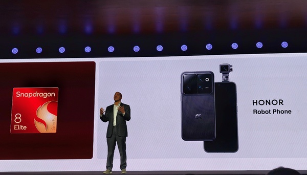 高通助力荣耀双旗舰落地MWC,展示个人AI时代智能手机新形态 高通助力荣耀双旗舰落地MWC,展示个人AI时代智能手机新形态