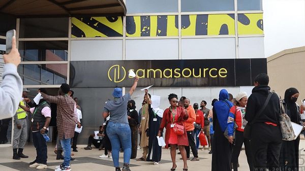 不是危言耸听，智能眼镜正在偷窥你的生活