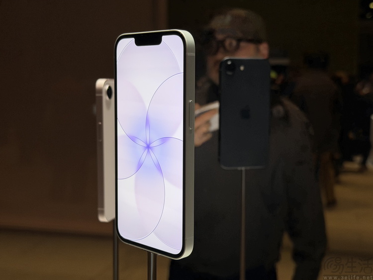 苹果花了三天，给全行业讲了个“真心”的故事