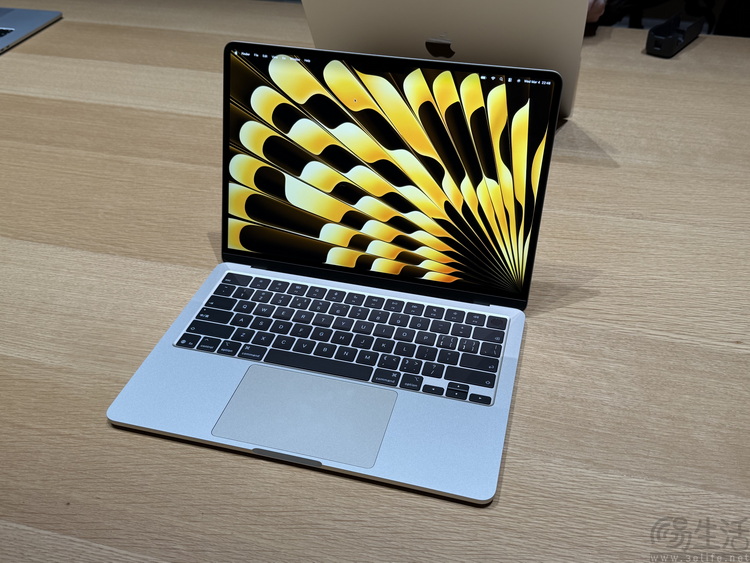 苹果花了三天，给全行业讲了个“真心”的故事