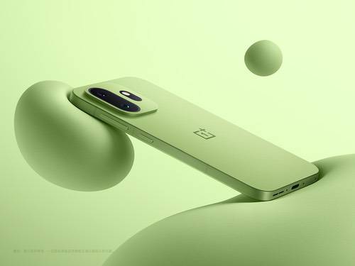 「小屏大魔王」一加 15T 外观首曝，超美小直屏惊艳亮相