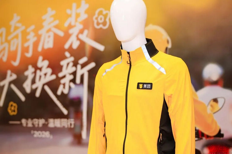 美团骑手服春装升级亮相，行业首推女款定制