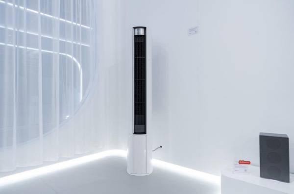 高智感的家，小米科技家电创新展登录AWE