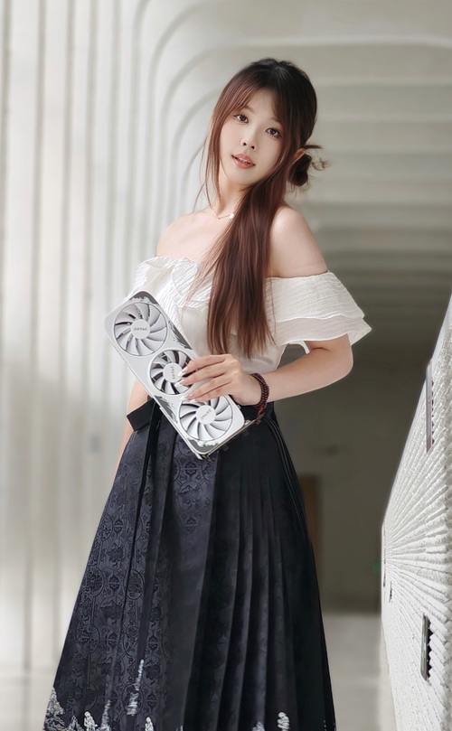 索泰RTX 50系显卡助力《红色沙漠》重塑开放世界