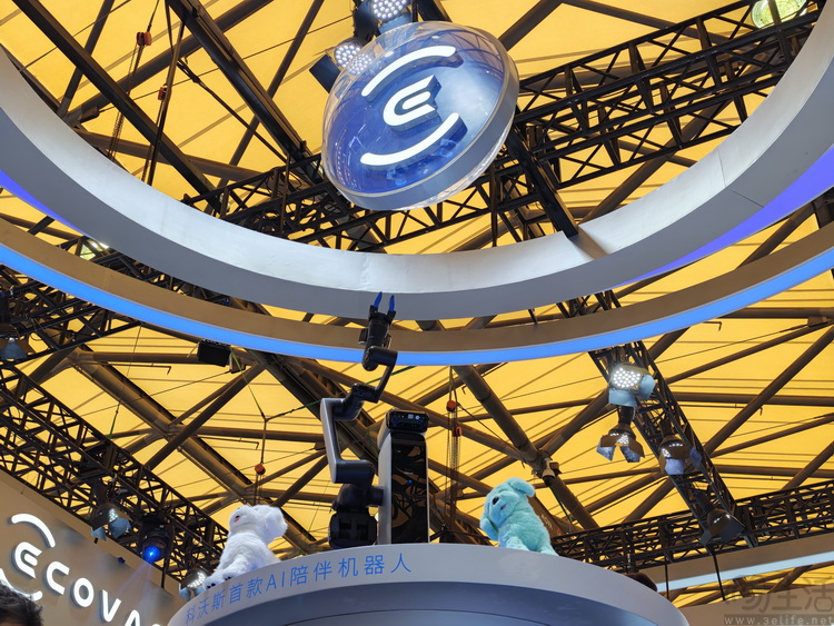拒绝“人形炫技”,科沃斯诠释具身智能务实之道 拒绝“人形炫技”,科沃斯诠释具身智能务实之道