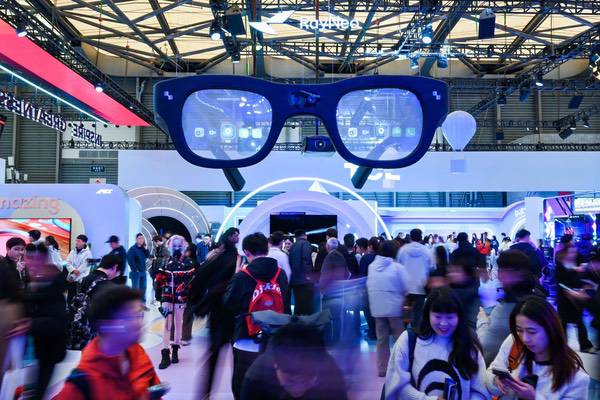 库克站台！这家中国AR公司为何成为苹果“空间计算代言人”？