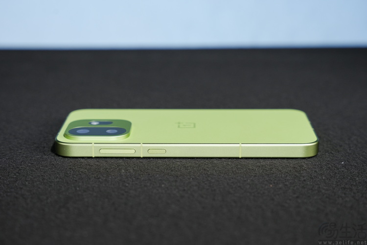 一加15T专项测试：“最强小屏旗舰”，调得还很激进