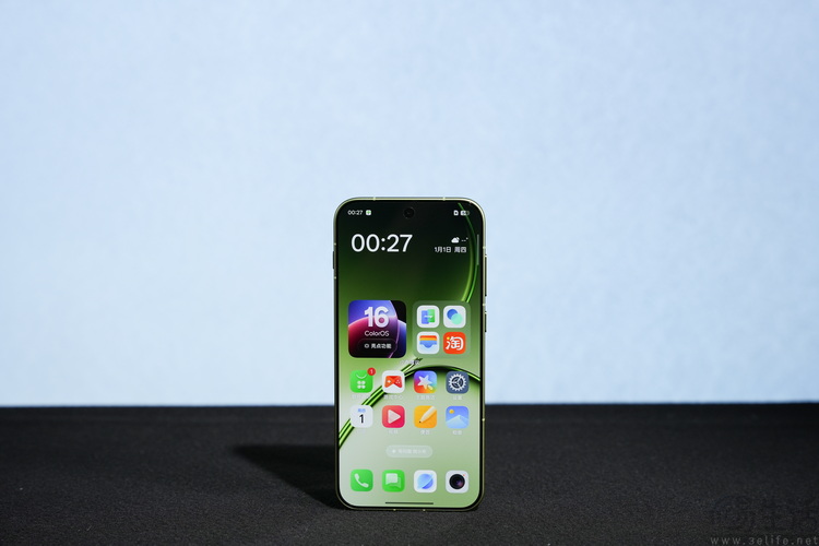 一加15T专项测试：“最强小屏旗舰”，调得还很激进