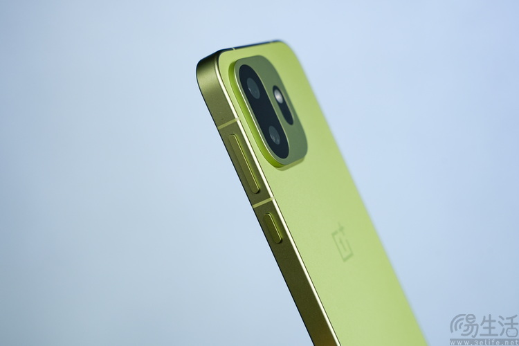 一加15T专项测试：“最强小屏旗舰”，调得还很激进