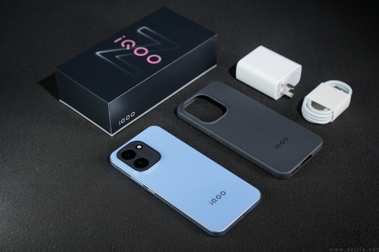 iQOO Z11首测:更实用的性能续航小超人 iQOO Z11首测:更实用的性能续航小超人