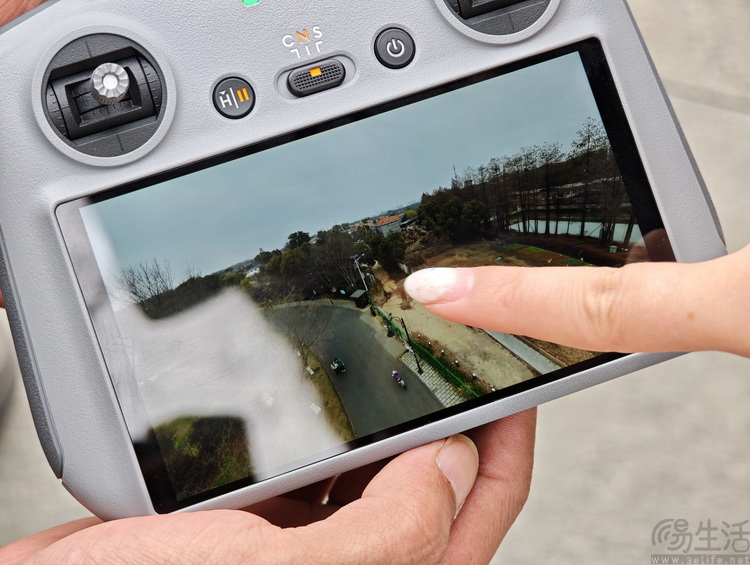 无人机拍摄的“思想革命”：DJI Avata 360首测