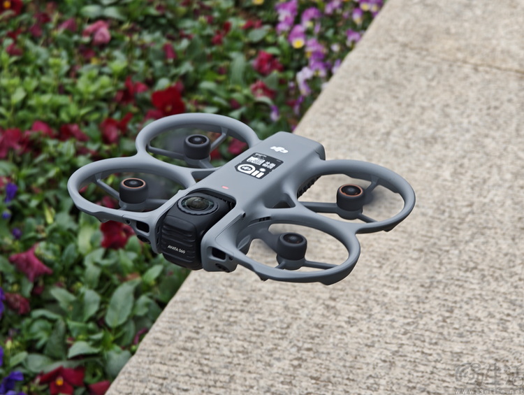 无人机拍摄的“思想革命”：DJI Avata 360首测