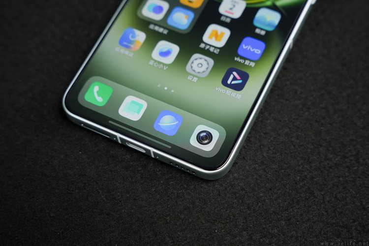 vivo X300 Ultra首测:这不只是手机,还是专业影像工具 vivo X300 Ultra首测:这不只是手机,还是专业影像工具