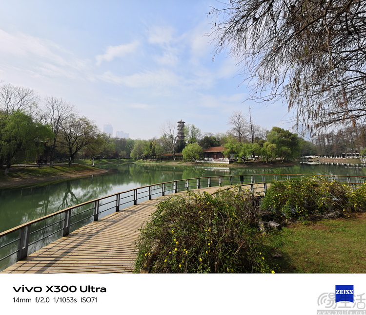 vivo X300 Ultra首测:这不只是手机,还是专业影像工具 vivo X300 Ultra首测:这不只是手机,还是专业影像工具