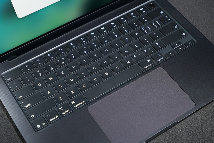 虽然对手变多了，但MacBook Pro今年依然无敌