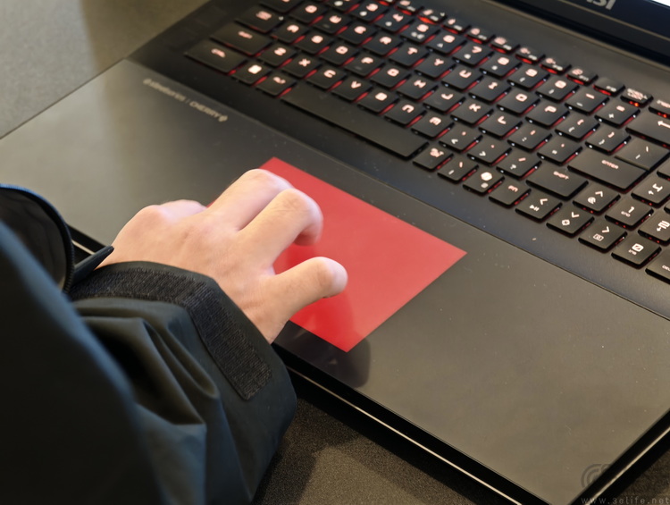 “AI高静”战略升级，英特尔为游戏本再度指明方向