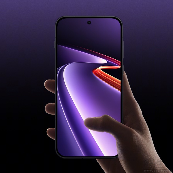 一加Ace 6至尊版外观详情揭晓，不再牺牲手感