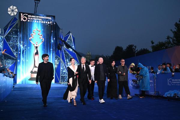 大疆携Osmo Pocket 4亮相北京国际电影节，以科技定格光影之美