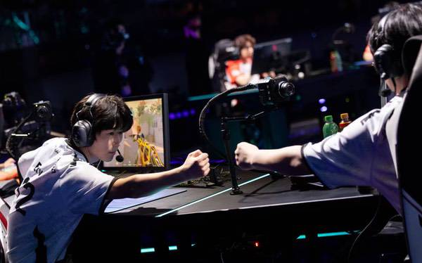 AMD硬核技术全程护航 VCT CN杭州站圆满收官