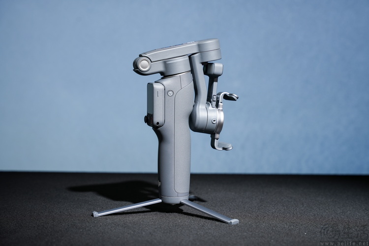 DJI Osmo Mobile 8P首测：跟拍从此易如反掌