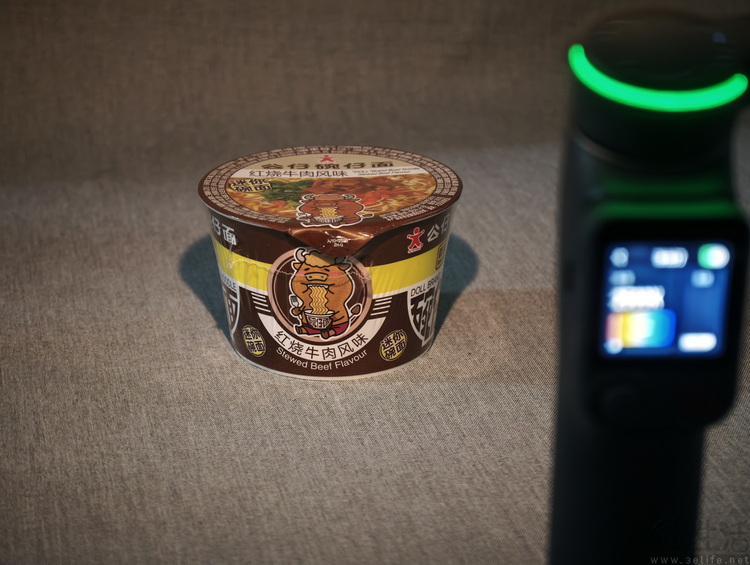 DJI Osmo Mobile 8P首测：跟拍从此易如反掌