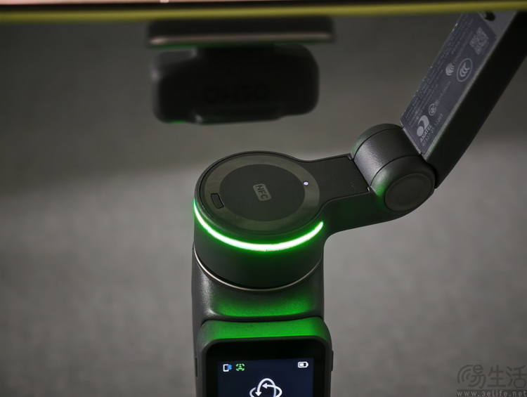 DJI Osmo Mobile 8P首测：跟拍从此易如反掌