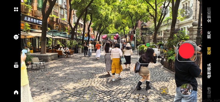 DJI Osmo Mobile 8P首测：跟拍从此易如反掌