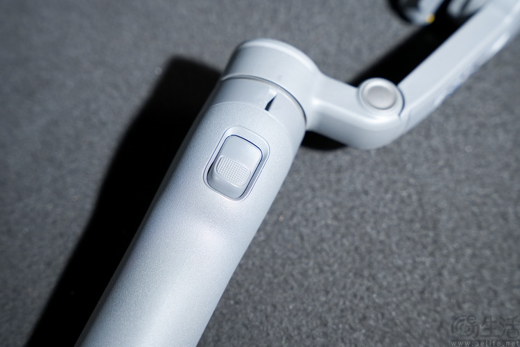 DJI Osmo Mobile 8P首测：跟拍从此易如反掌