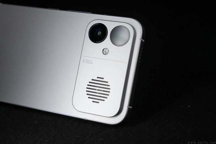 REDMI K90 Max评测：更纯粹的性能大魔王