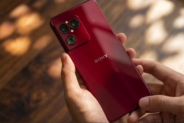 索尼Xperia 1 VIII新配色现身，或带来红色版本