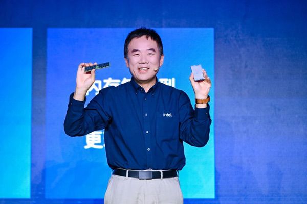 至强x锐炫新品发布：为AI工作站平台做加法