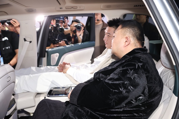 岚图三大行动加速国际化进程 让世界看见中国智造魅力 岚图三大行动加速国际化进程 让世界看见中国智造魅力