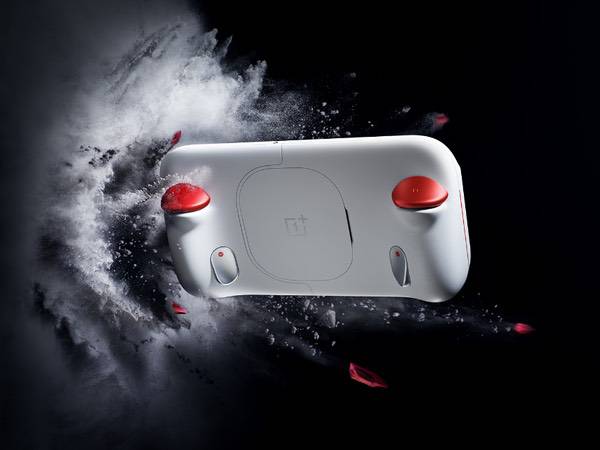 一加Ace 6至尊版发布：为射击游戏而生的双形态新装备