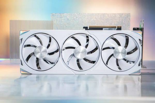 耕升RTX 5070踏雪OC加入《破壕行动》战场