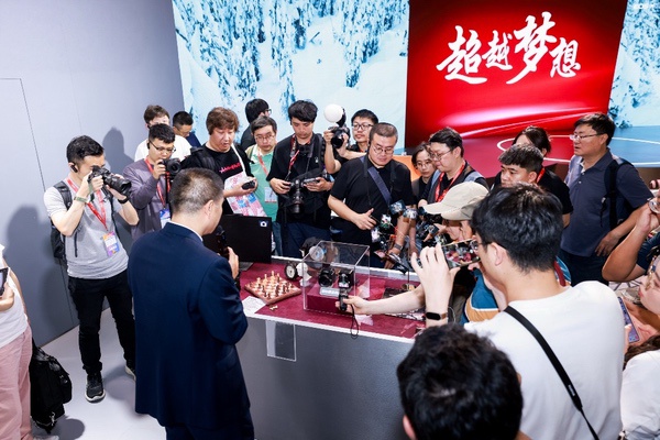 佳能携多款影像产品亮相2026 CHINA P&E并启动创作者成长计划