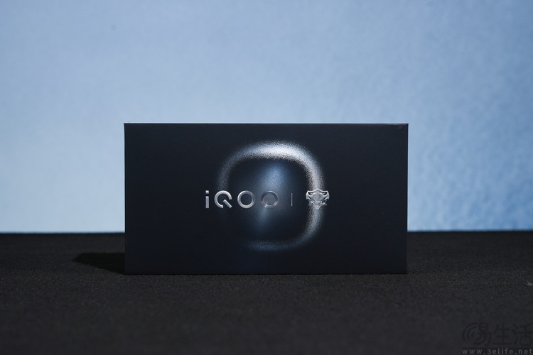 iQOO15T首发评测:打破传统,但更有竞争力了 iQOO15T首发评测:打破传统,但更有竞争力了