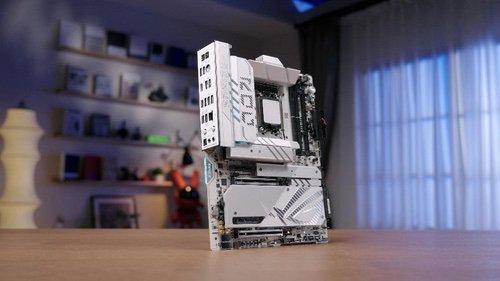 9.2Ghz！ROG APEX主板刷新世界CPU主频