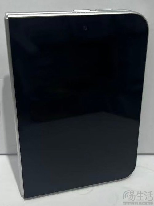 折叠屏iPhone更多细节曝光,屏幕开孔或有调整 折叠屏iPhone更多细节曝光,屏幕开孔或有调整