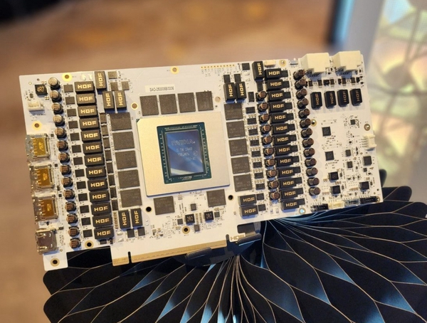 4GHz达成!RTX 5090 D HOF OC LAB XOC限量版刷新纪录 4GHz达成!RTX 5090 D HOF OC LAB XOC限量版刷新纪录