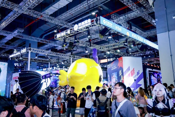 BW 2026启幕，英特尔与玩家们共赴幻想次元