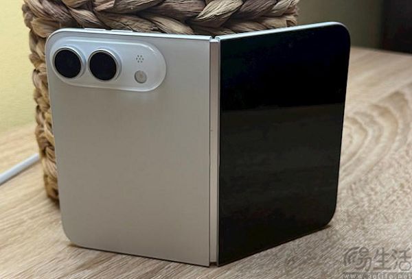 iPhone Ultra电池疑似入网，规格为4883mAh
