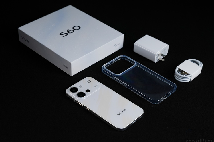 vivo S2海外预热,或将搭载骁龙8 Gen5主控 vivo S2海外预热,或将搭载骁龙8 Gen5主控