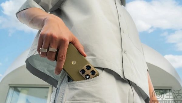 moto Edge 70 Neo曝光,重回曲面屏设计 moto Edge 70 Neo曝光,重回曲面屏设计