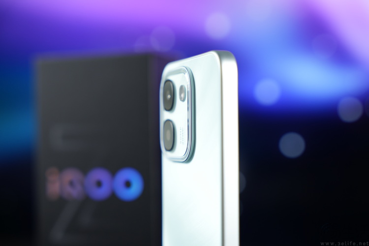 iQOO Z11S首发体验:实用向机型也有硬件创新 iQOO Z11S首发体验:实用向机型也有硬件创新