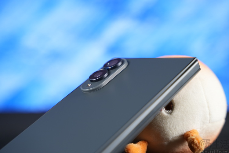 三星Galaxy Z Fold8上手:除了好看,也足够用心 三星Galaxy Z Fold8上手:除了好看,也足够用心