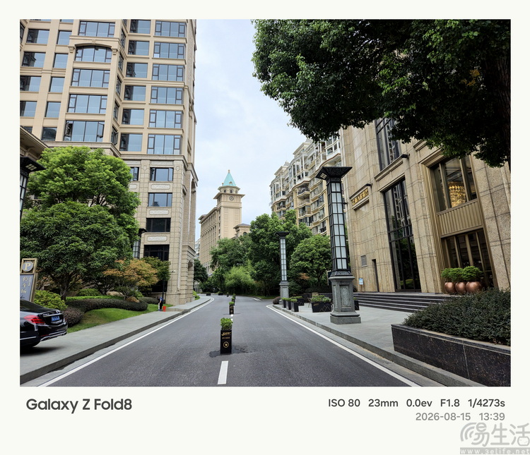 三星Galaxy Z Fold8上手:除了好看,也足够用心 三星Galaxy Z Fold8上手:除了好看,也足够用心