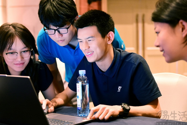 华硕以硬核研发力与ESG承诺,赋能“碳”索未来 华硕以硬核研发力与ESG承诺,赋能“碳”索未来