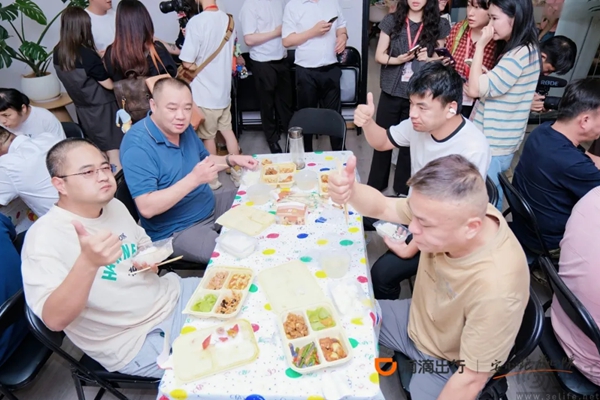 滴滴全国首家司机服务旗舰店启用,完善司机服务体系 滴滴全国首家司机服务旗舰店启用,完善司机服务体系