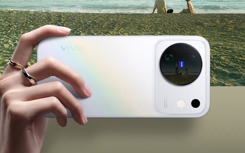 vivo X500真机现身，大量核心硬件配置被曝光